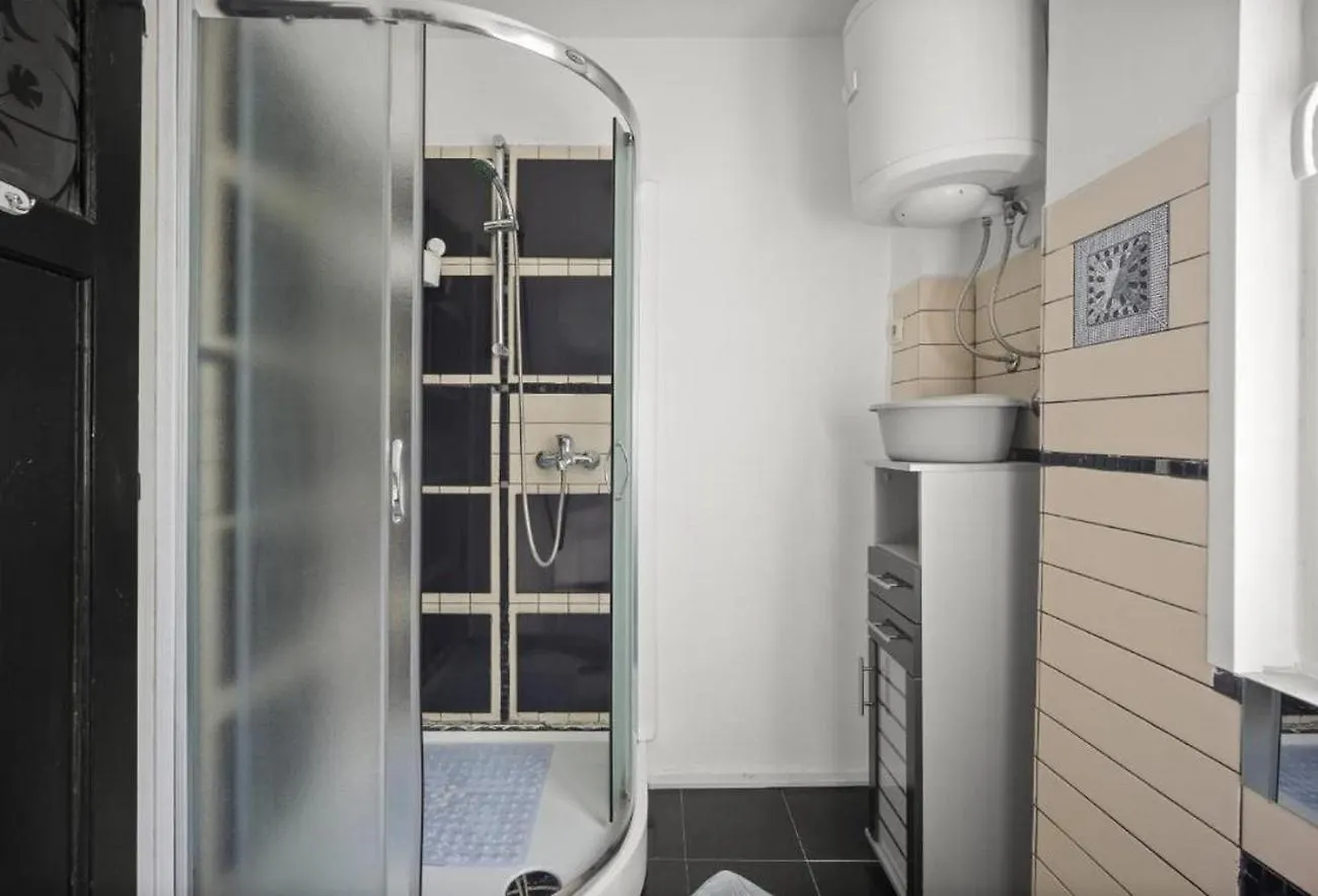 Apartments With Wifi Split - 23440